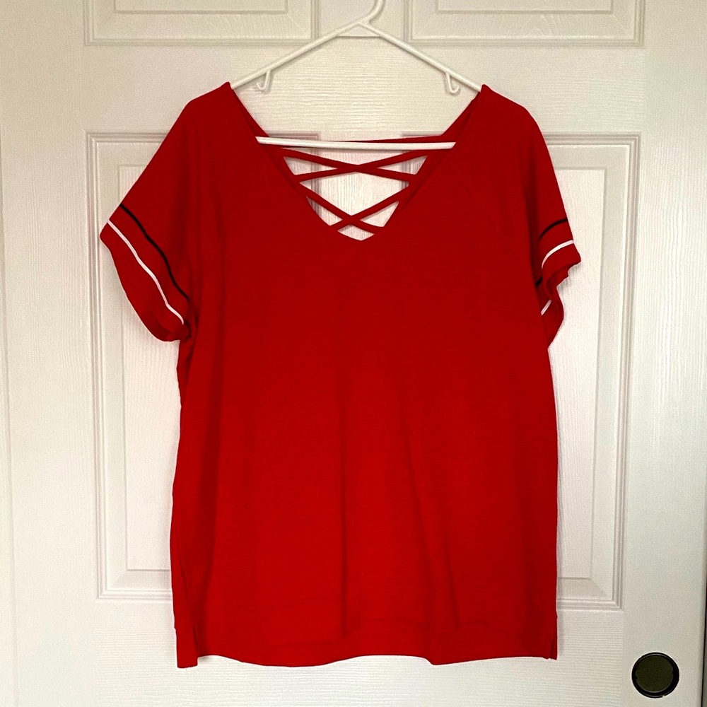 Super Cute Maurices soft, red, sweatshirt style T-shirt with criss-cross design
